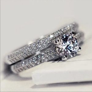 Brand new 2pc set s925 white diamond ring